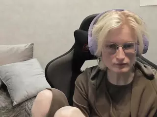 Betty's Live Sex Cam Show