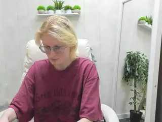 Betty's Live Sex Cam Show