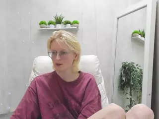 Betty's Live Sex Cam Show