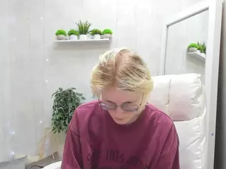 Betty's Live Sex Cam Show