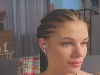 DarlineGaye's Live Sex Cam Show