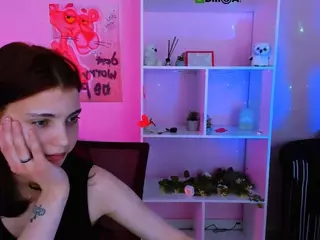 isa-luxury's Live Sex Cam Show