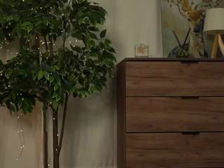 linettefaux live cam profile