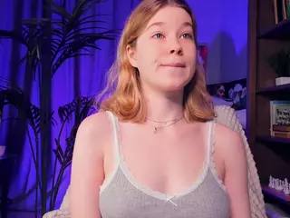 LoraFaro's Live Sex Cam Show