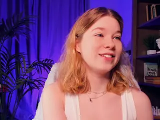 LoraFaro's Live Sex Cam Show