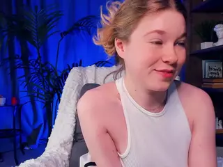 LoraFaro's Live Sex Cam Show