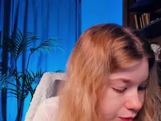LoraFaro's Live Sex Cam Show
