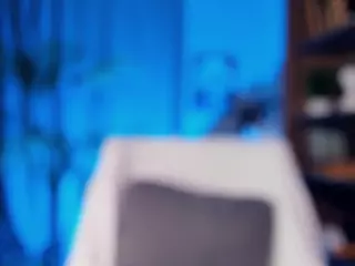LoraFaro's Live Sex Cam Show