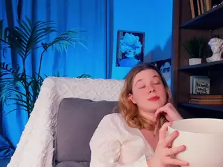 LoraFaro's Live Sex Cam Show