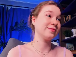 LoraFaro's Live Sex Cam Show