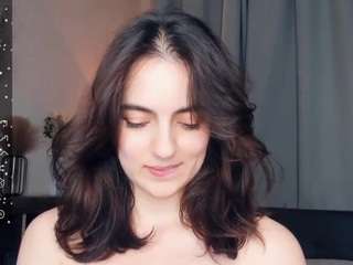 lynnadollins's CamSoda show and profile