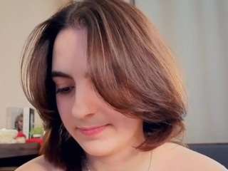 lynnadollins live cam profile