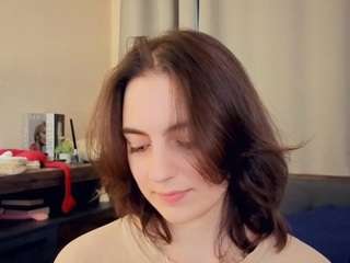 lynnadollins live cam profile