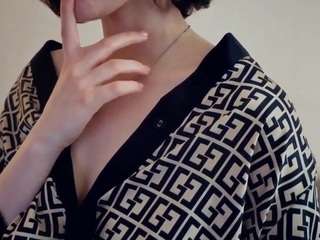 lynnadollins live cam profile