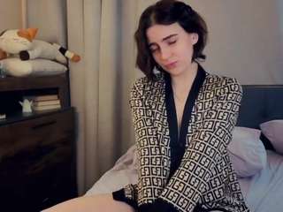 lynnadollins live cam profile