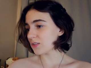 lynnadollins live cam profile