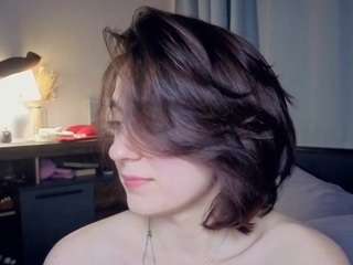 lynnadollins live cam profile