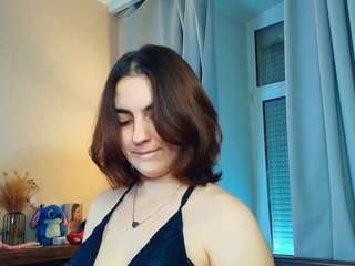 LynnaDollins live cam preview