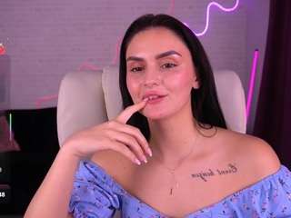 Live webcam model milashalovely on Soda Cams