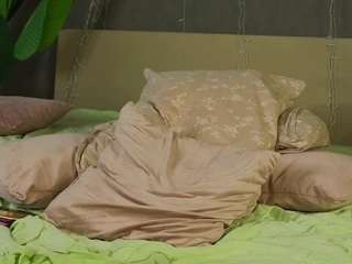 Molly live webcam show