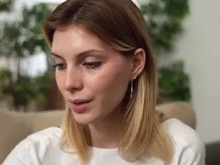 PrudenceBrindle's Live Sex Cam Show