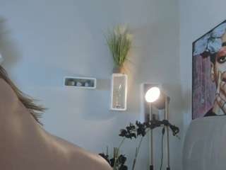 taitedoggett webcam