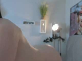 taitedoggett webcam