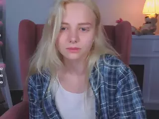 SooKonstellita's Live Sex Cam Show