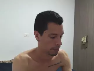 21 CMS DIEGO's Live Sex Cam Show