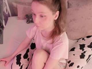 alicameowworld's CamSoda show and profile