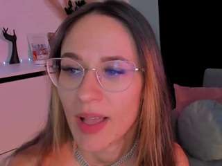 nicoleiriss webcam model