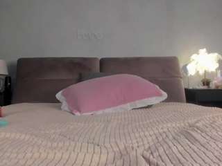  naomiasian chat room