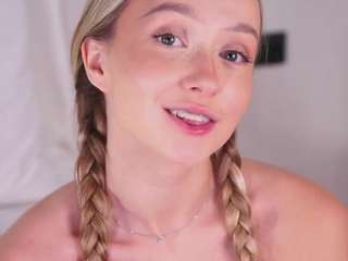 PhilippaFugler live cam preview