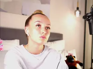 PhilippaFugler's Live Sex Cam Show