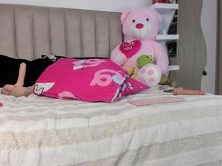 queen-antonella-oficial Webcam Model Profile