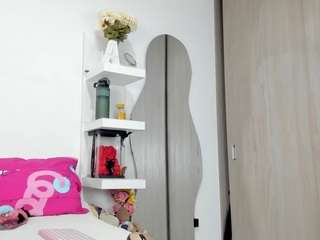 queen-antonella-ofic... webcam