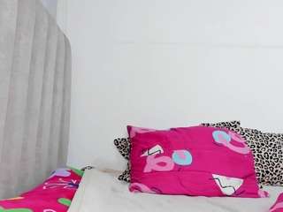 queen-antonella-ofic... webcam