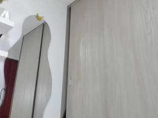 queen-antonella-oficial live cam profile