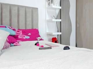 queen-antonella-oficial live cam profile