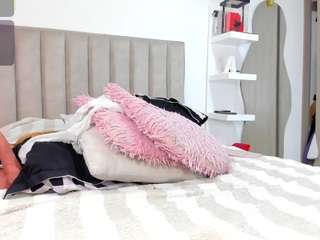 Queen-Antonella-Oficial live webcam show