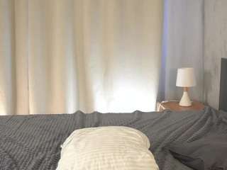 WhitneyFairleigh live cam preview