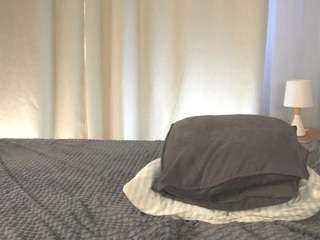 WhitneyFairleigh live cam preview