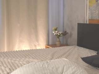 WhitneyFairleigh live cam preview
