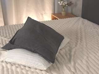 WhitneyFairleigh live cam preview