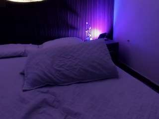 adharacruzz Live Webcam on CamSoda