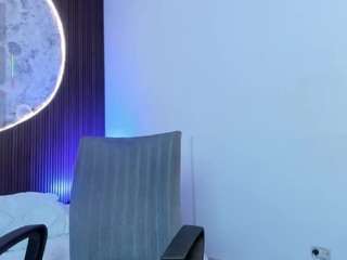 le modèle adharacruzz est en webcam porno dans un show sur le site camsoda, il possède les tags suivants: asshole,black hair,upskirt,twerk,teen (18+),striptease,solo show,skinny,shaved pussy,pussy,no smoking,no drinking,joi,fetish,facial piercings,doggy style,dirty talk,brown eyes,hd,small tits