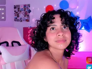 adriannyp's Live Sex Cam Show