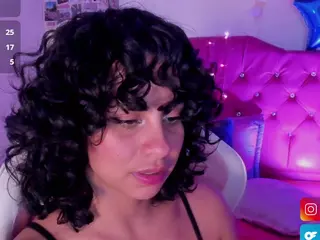 adriannyp's Live Sex Cam Show