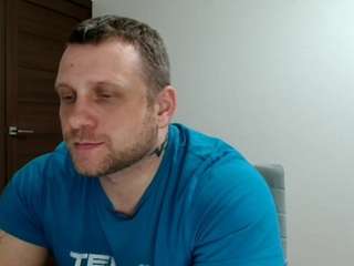 b-l-o-n-d Live Webcam on CamSoda