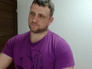 B-L-O-N-D — LIVE on Camsoda